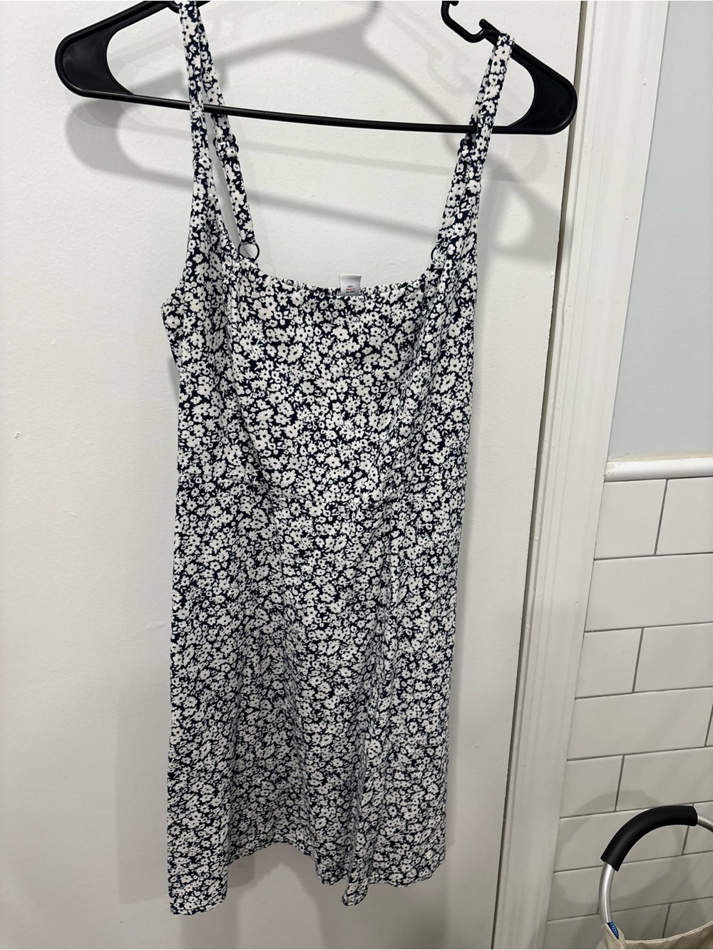 Old Navy Navy and White Floral Dress